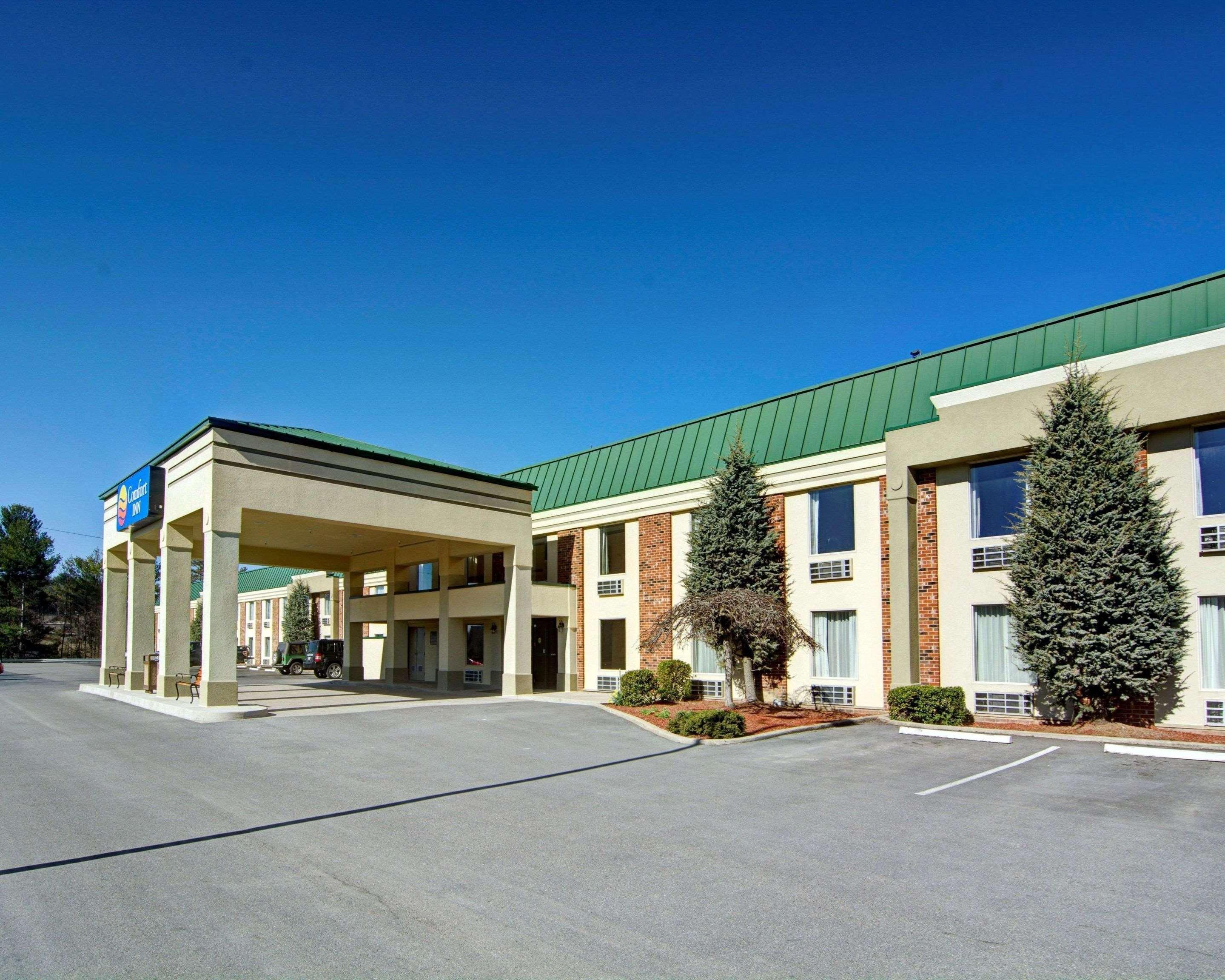Clarion Pointe Beckley Hotel Exterior photo